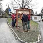 Birkenhof Ashram Familien Blockhuetten * Hartau