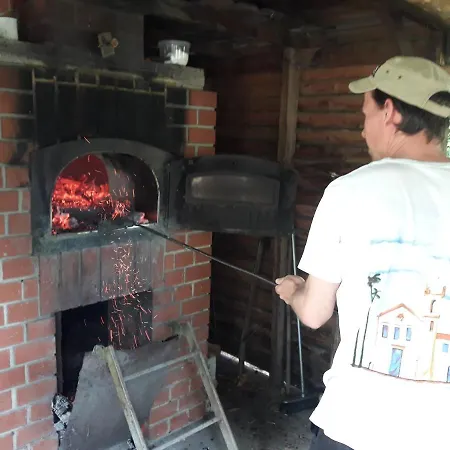 Birkenhof Ashram Familien Blockhuetten Hartau