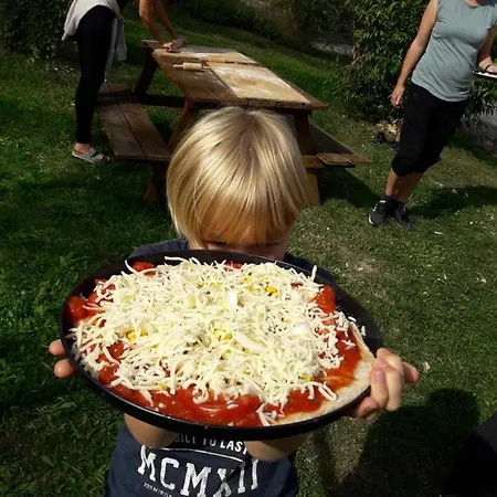 Birkenhof Ashram Familien Blockhuetten Hartau